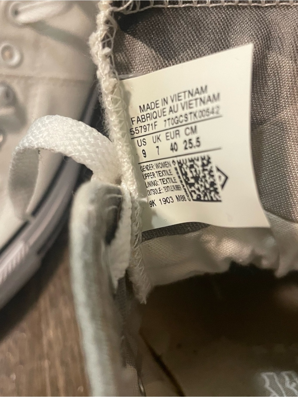 Converse Chuck Taylor Low Top Sneakers - Picture 10 of 10